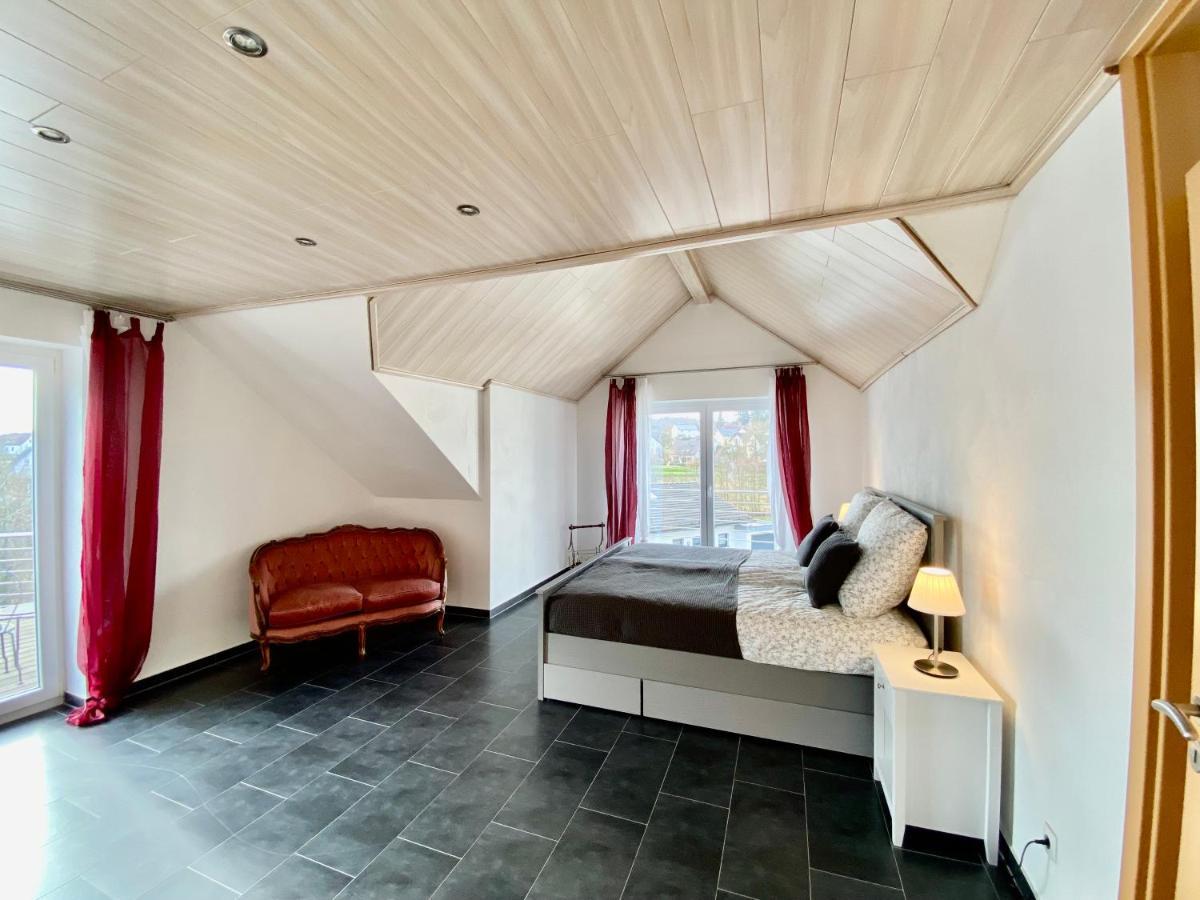 Moderne Ferienwohnung Seeblick フロイデンベルク エクステリア 写真